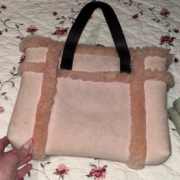 UGG Shearling Tote Bag - - Picture 4 of 5